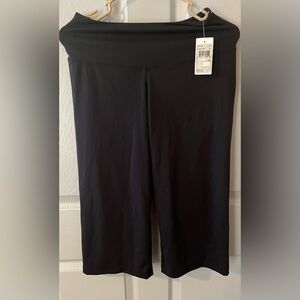 Fila NWT Loose Fit Capri Wide Leg Size XS